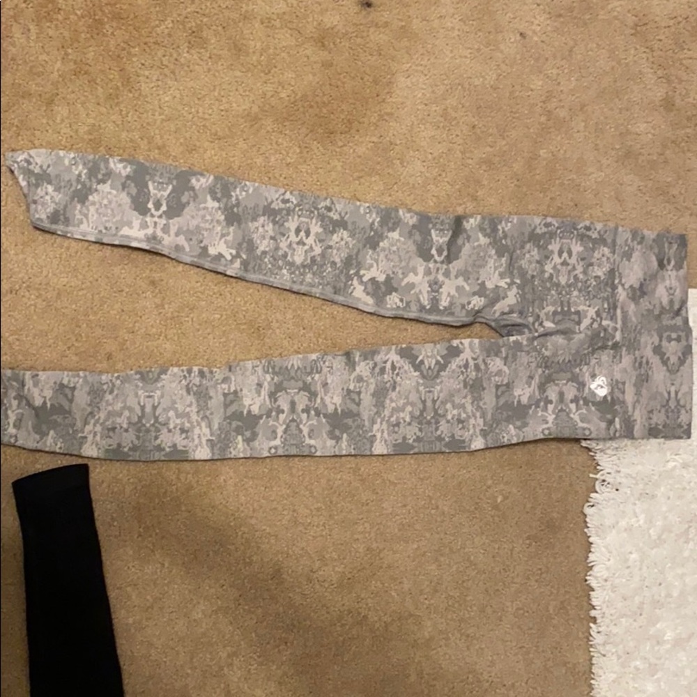 Woman’s best leggings & Alphalete